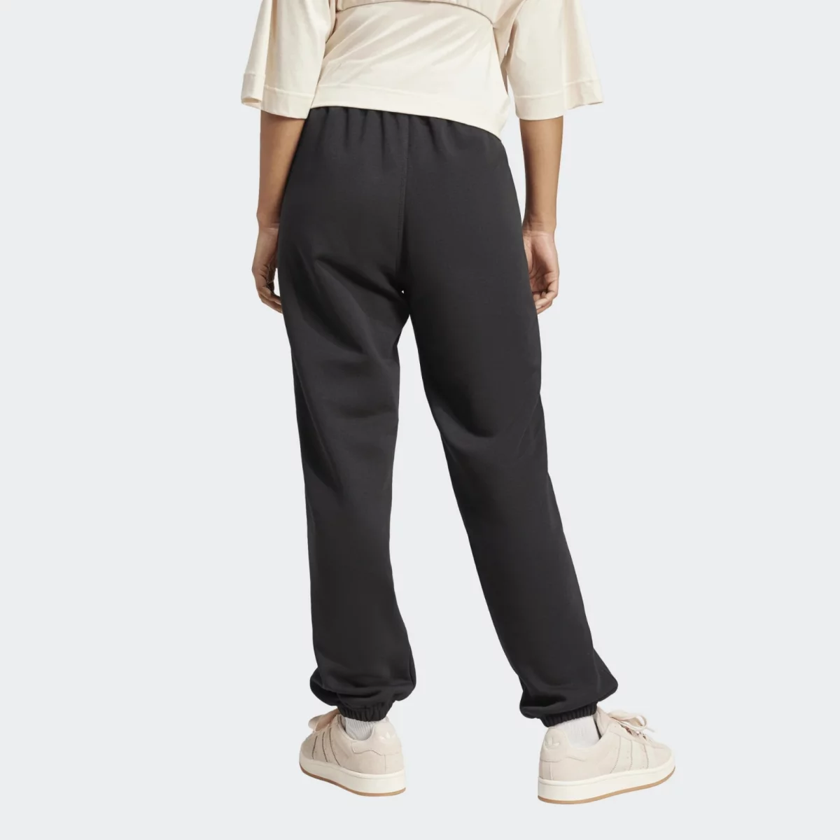 697b594ae75efadidas_Originals_essentials_fleece_loose_gynaikeio_panteloni_formas_2_