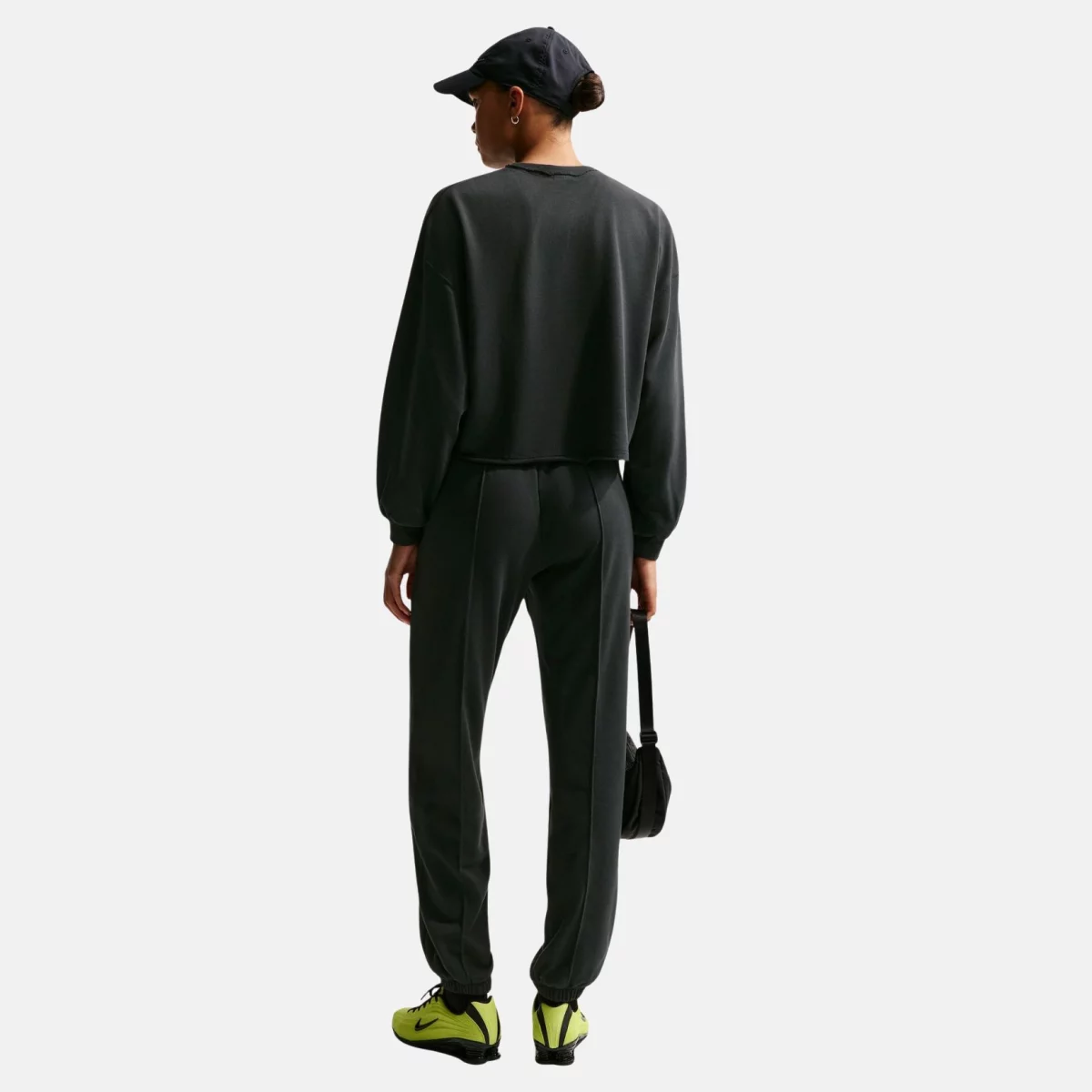 698c7551d0a42nike_sportswear_chill_terry_gynaikeio_panteloni_formas_4_