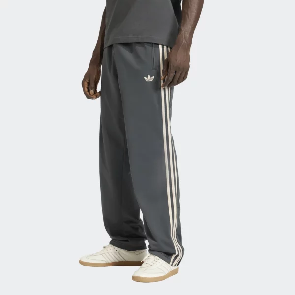 6989d32d25221adidas_Originals_adicolor_firebird_andriko_panteloni_formas_1_