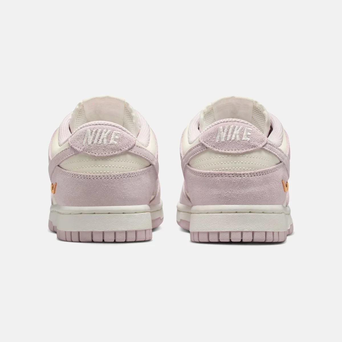 698c50cbbff46nike_dunk_low_SE_gynaikeia_sneakers_2_
