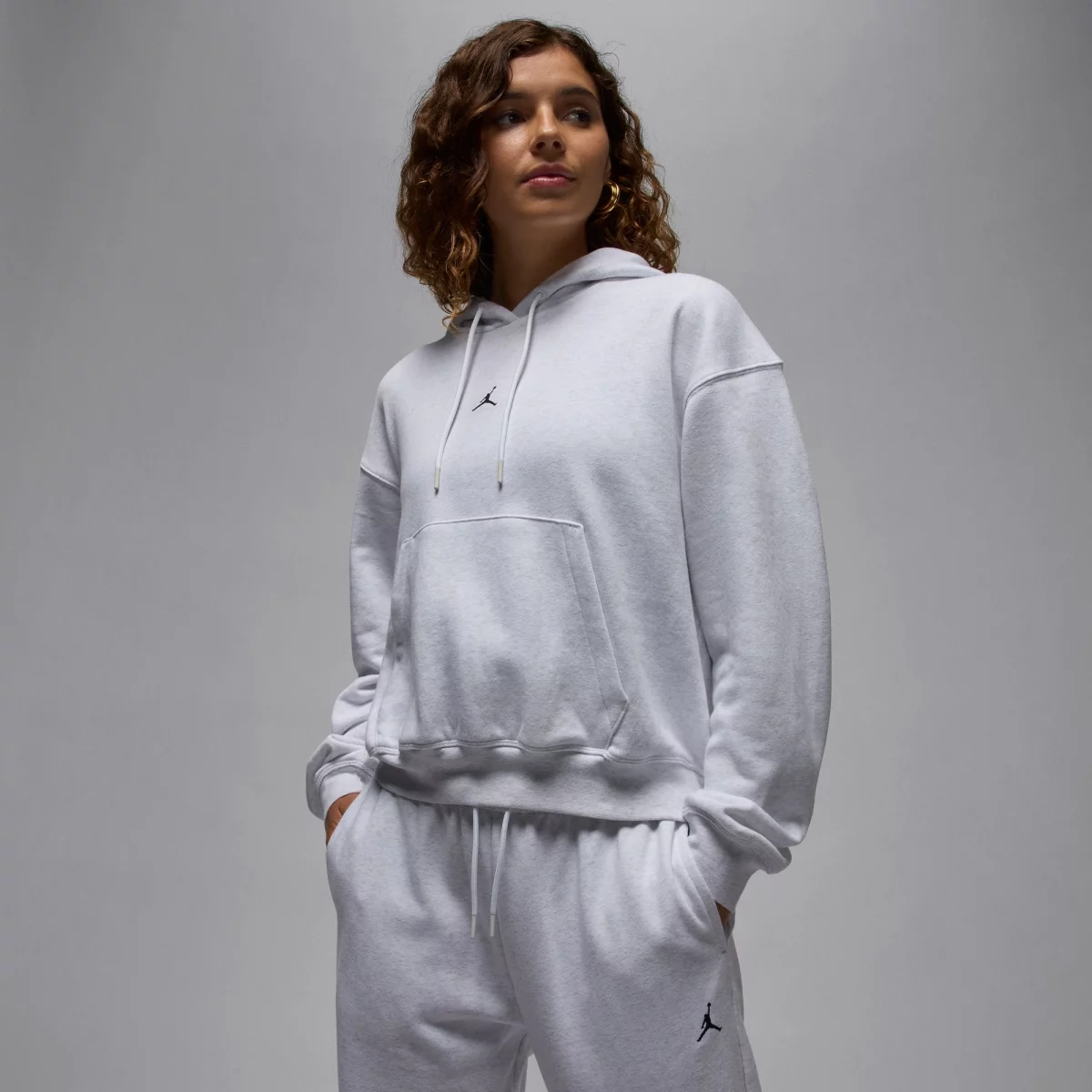 698f386f77172jordan_sport_crossover_gynaikeio_fouter_1_