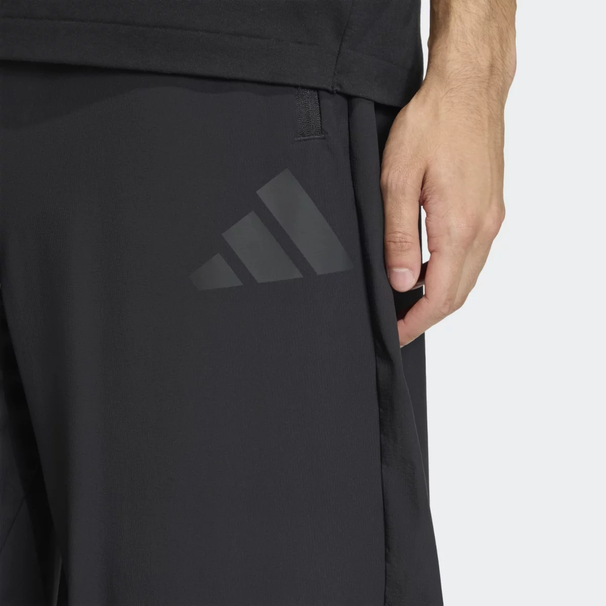 6985f162f26d4adidas_sportswear_Z.N.E._woven_pant_andriko_panteloni_formas_4_