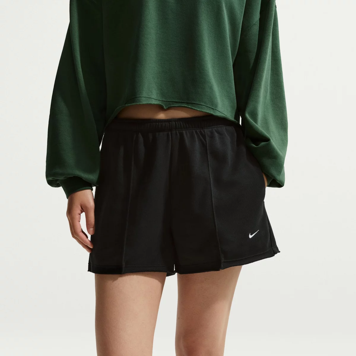 6995be8856193nike_sportswear_chill_terry_gynaikeio_shorts_1_