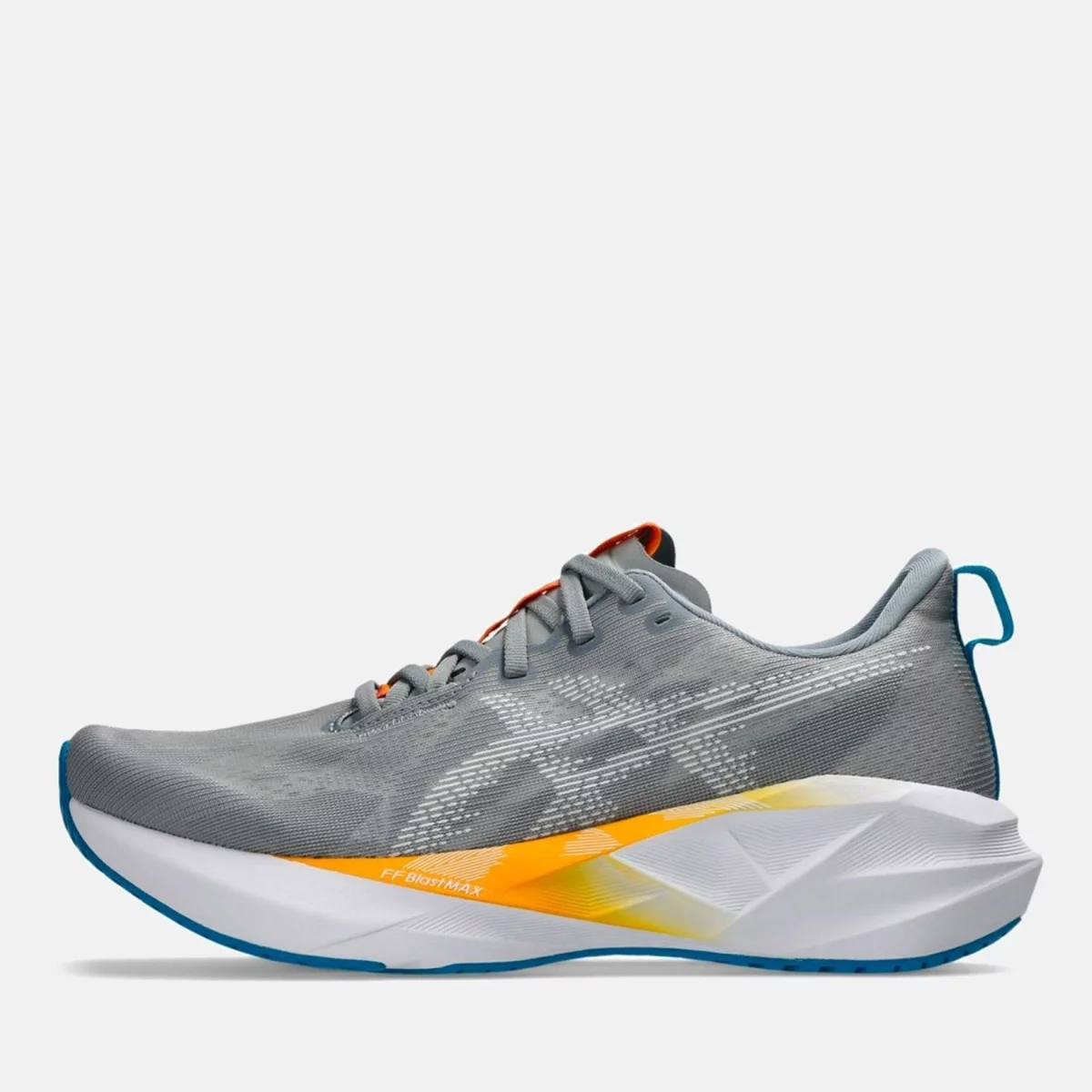 6978a41043433asics_novablast_5_andrika_papoutsia_gia_treximo_2_